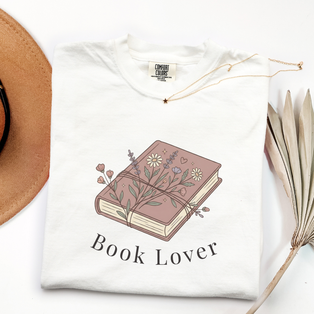 Book Lover T-shirt