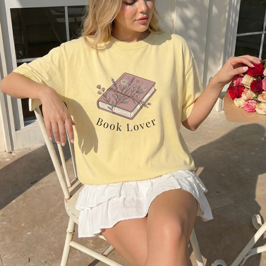 Book Lover T-shirt